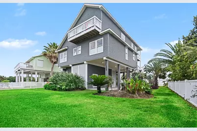 13318 Binnacle Way, Galveston, TX 77554 - Photo 2