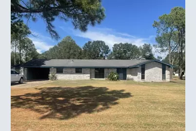 425 Margaret Street, El Campo, TX 77437 - Photo 1