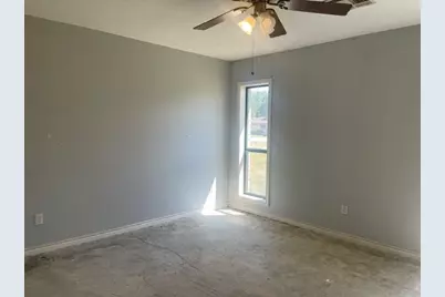 425 Margaret Street, El Campo, TX 77437 - Photo 10