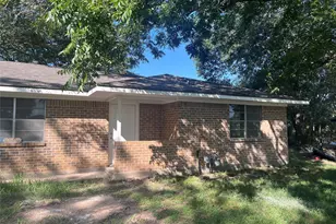 211 Scott Ct, Brenham, TX 77833 - Photo 1