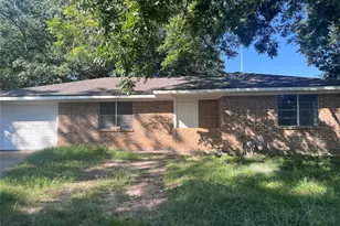 211 Scott Ct, Brenham, TX 77833 - Photo 14