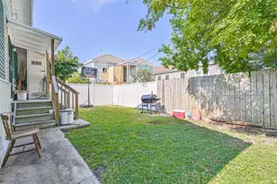 2012 31st St, Galveston, TX 77550 - Photo 20