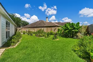851 Sierra Brook Ln, League City, TX 77573 - Photo 46