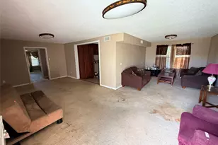4902 Austin Dr, Galveston, TX 77551 - Photo 4