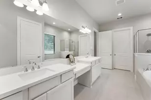 10 Double Creek Ct, Willis, TX 77378 - Photo 18