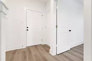 421 Alvia Run Ln, Houston, TX 77018 - Photo 8