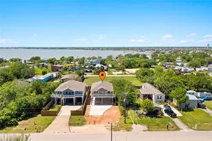 1226 9th St, San Leon, TX 77539 - Photo 4