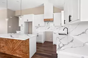 1226 9th St, San Leon, TX 77539 - Photo 12