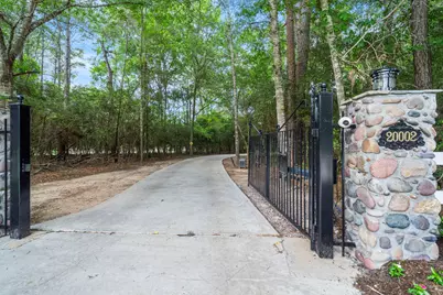 20002 Indigo Lake Drive, Magnolia, TX 77355 - Photo 2
