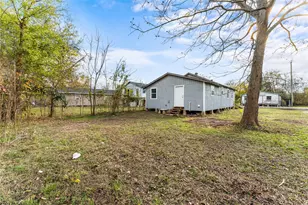 1608 Connie St, Wharton, TX 77488 - Photo 20