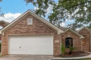 19015 White Horse Dr, Tomball, TX 77377 - Photo 2