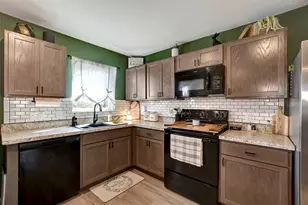 950 21st St, Hempstead, TX 77445 - Photo 8