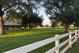 38094 Joe Loggins Rd, Hempstead, TX 77445 - Photo 30