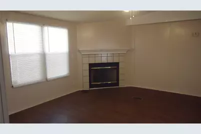 108 Gossett Street #B, Highlands, TX 77562 - Photo 2