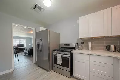 1803 Bayou Homes Drive, Galveston, TX 77551 - Photo 10
