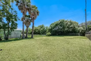 1803 Bayou Homes Dr, Galveston, TX 77551 - Photo 16