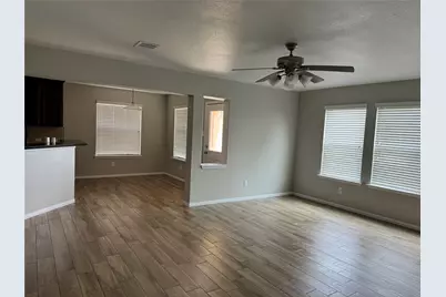 2487 Saddlecreek, Alvin, TX 77511 - Photo 4