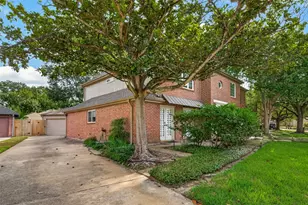 2103 Shadybriar Dr, Houston, TX 77077 - Photo 4