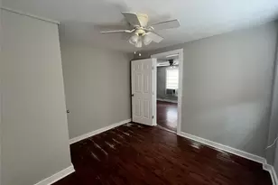 312 S Pumphrey, Edna, TX 77957 - Photo 10