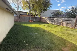 7706 Winter Glen Ln, Houston, TX 77072 - Photo 30