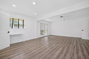 7713 Yoe St, Houston, TX 77016 - Photo 34