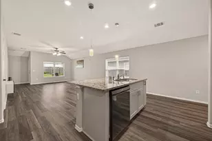 10411 Meadow Saffron Dr, Houston, TX 77016 - Photo 14