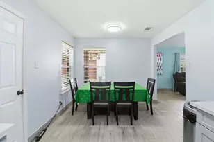 13106 Cherryglade Ct, Houston, TX 77044 - Photo 6