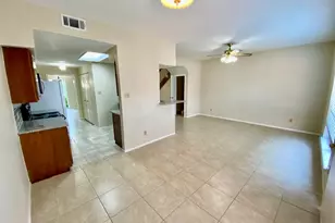 8323 Wednesbury Ln, Houston, TX 77074 - Photo 12