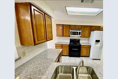 8323 Wednesbury Lane, Houston, TX 77074 - Photo 8