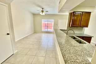 8323 Wednesbury Ln, Houston, TX 77074 - Photo 12