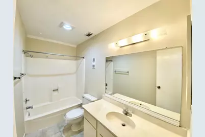 8323 Wednesbury Lane, Houston, TX 77074 - Photo 20