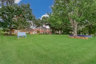 411 Bridge Crest Blvd, Houston, TX 77082 - Photo 34
