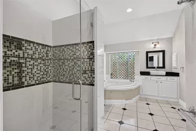411 Bridge Crest Boulevard, Houston, TX 77082 - Photo 22