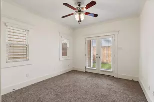 1042 W 25th St, Houston, TX 77008 - Photo 24