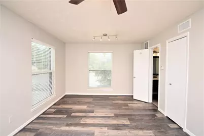 909 Fm 517 Road E #F, Dickinson, TX 77539 - Photo 8