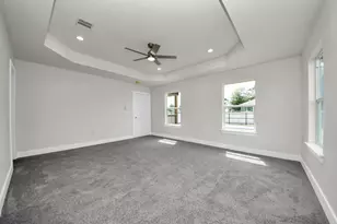 1102 Gazin St, Houston, TX 77020 - Photo 20