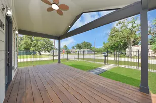 1102 Gazin St, Houston, TX 77020 - Photo 40