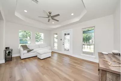 1102 Gazin Street, Houston, TX 77020 - Photo 4