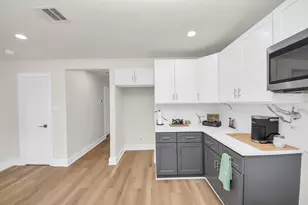 1102 Gazin St, Houston, TX 77020 - Photo 14