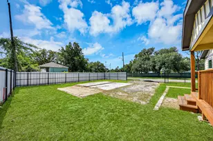 1102 Gazin St, Houston, TX 77020 - Photo 46