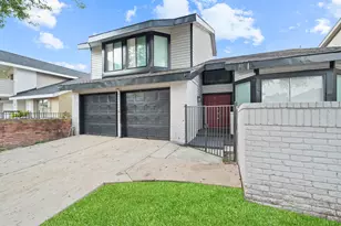 13614 SE Sunswept Way, Houston, TX 77082 - Photo 2