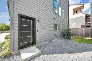 5030 Mallow St, Houston, TX 77033 - Photo 26