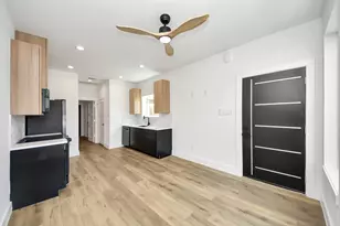 5030 Mallow St, Houston, TX 77033 - Photo 30
