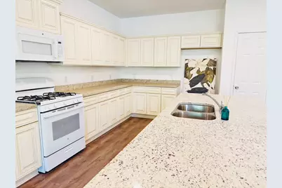 11130 Beverley Park Street, Sugar Land, TX 77498 - Photo 4