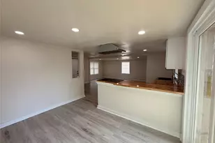 912 E 20th St, Georgetown, TX 78626 - Photo 2