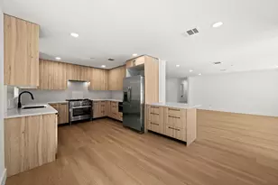 7631 Westwind Ln, Houston, TX 77071 - Photo 2