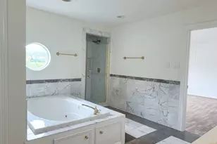 2413 Dorrington St, Houston, TX 77030 - Photo 20