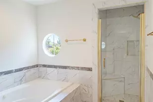 2413 Dorrington St, Houston, TX 77030 - Photo 22