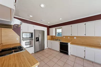 2111 Willow Boulevard, Pearland, TX 77581 - Photo 14