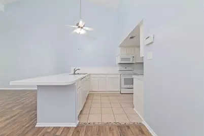 17 April Point Drive N, Conroe, TX 77356 - Photo 12